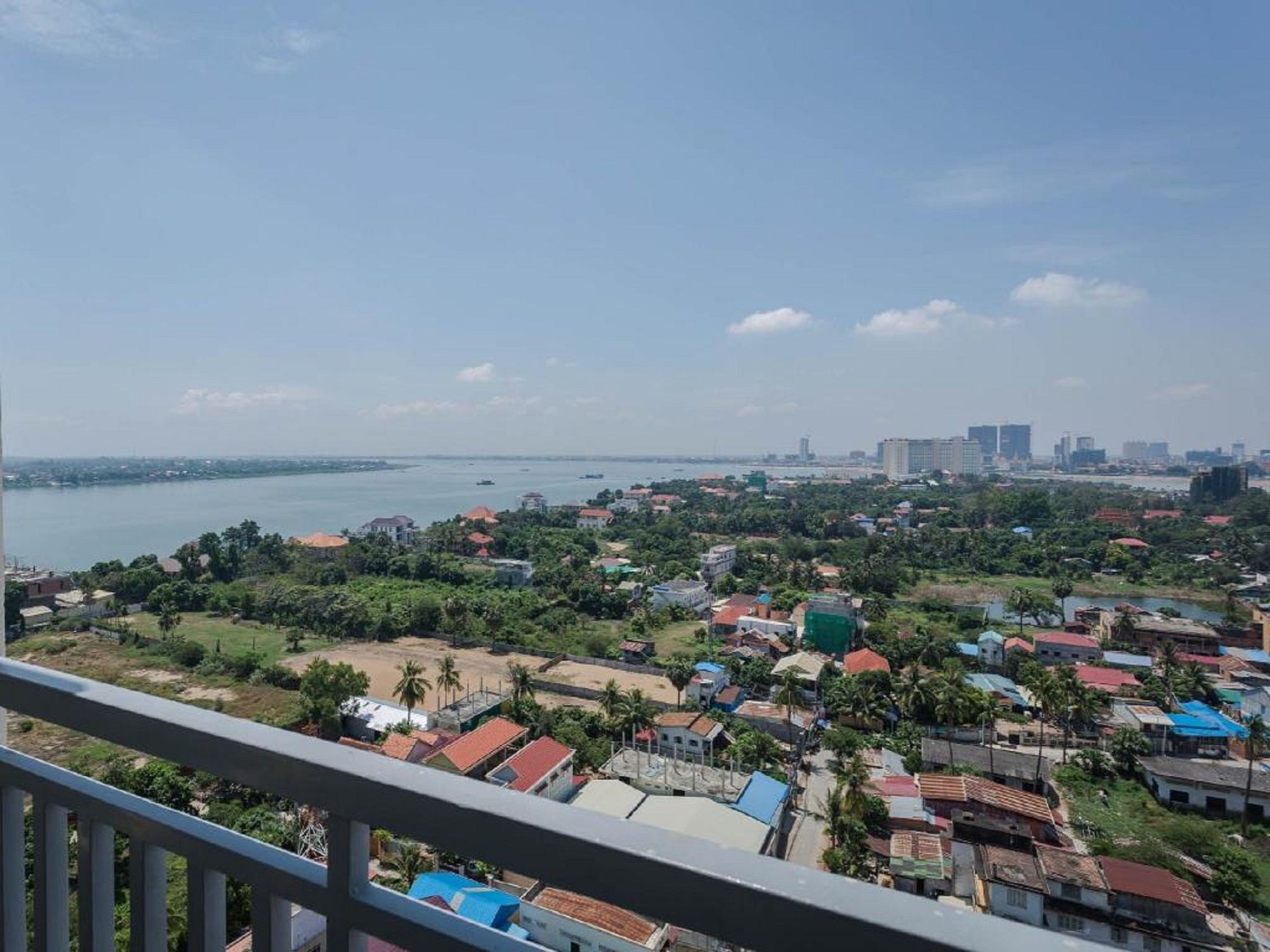 Mekongview 1 Condotel Phnom Penh Exterior photo