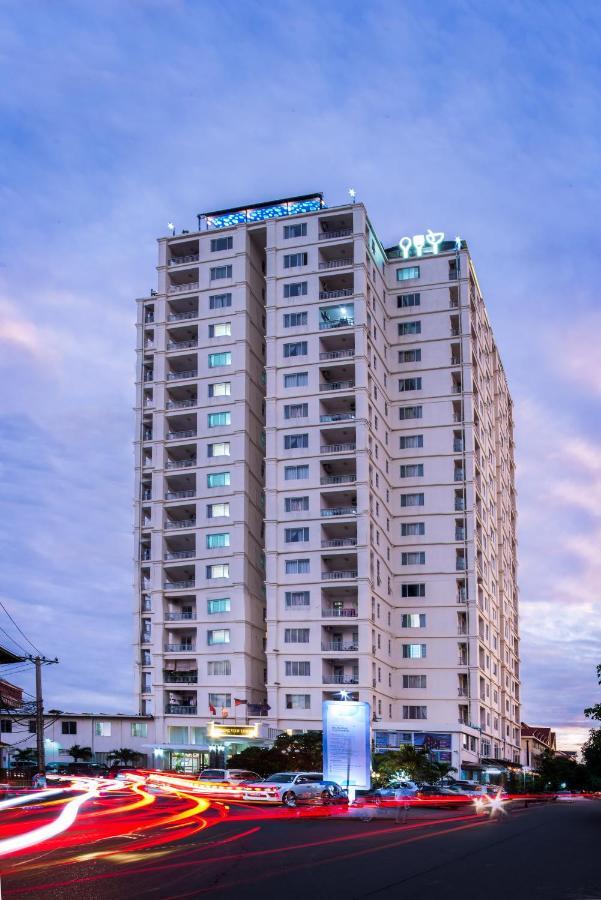 Mekongview 1 Condotel Phnom Penh Exterior photo